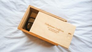 Caja de madera personalizada con grabado láser